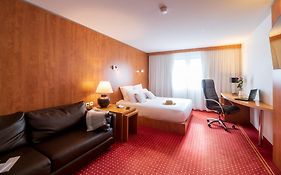 CERISE Bordeaux Mérignac Aéroport